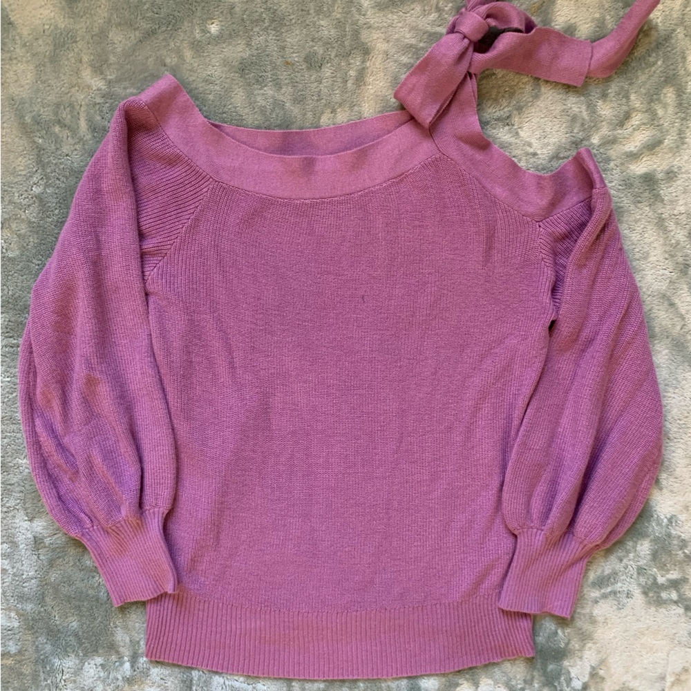 New York & Company Lavender Knit Top with shoulder bow